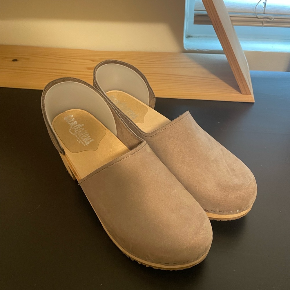 Sandgren Brett sand clog size 38 like new